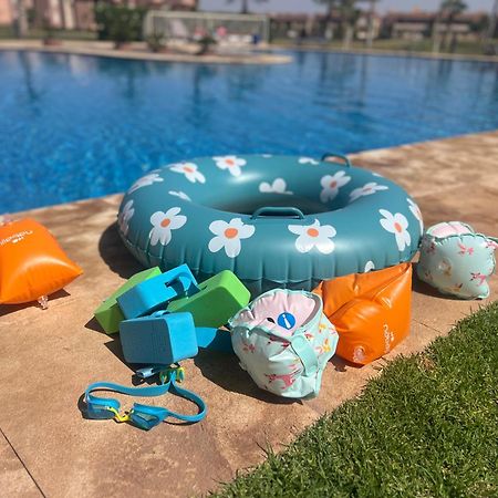 Mini-Villa Situee Dans Une Residence Prestigia A Marrakech, Avec Une Vue Sur La Piscine Et Le Golf Une Securite 24H Sur 24 Et Une Proximite Ideale De L Aeroport 5 Minutes C Est Une Offre Parfaite Pour Des Vacances Marrakesh Extérieur photo