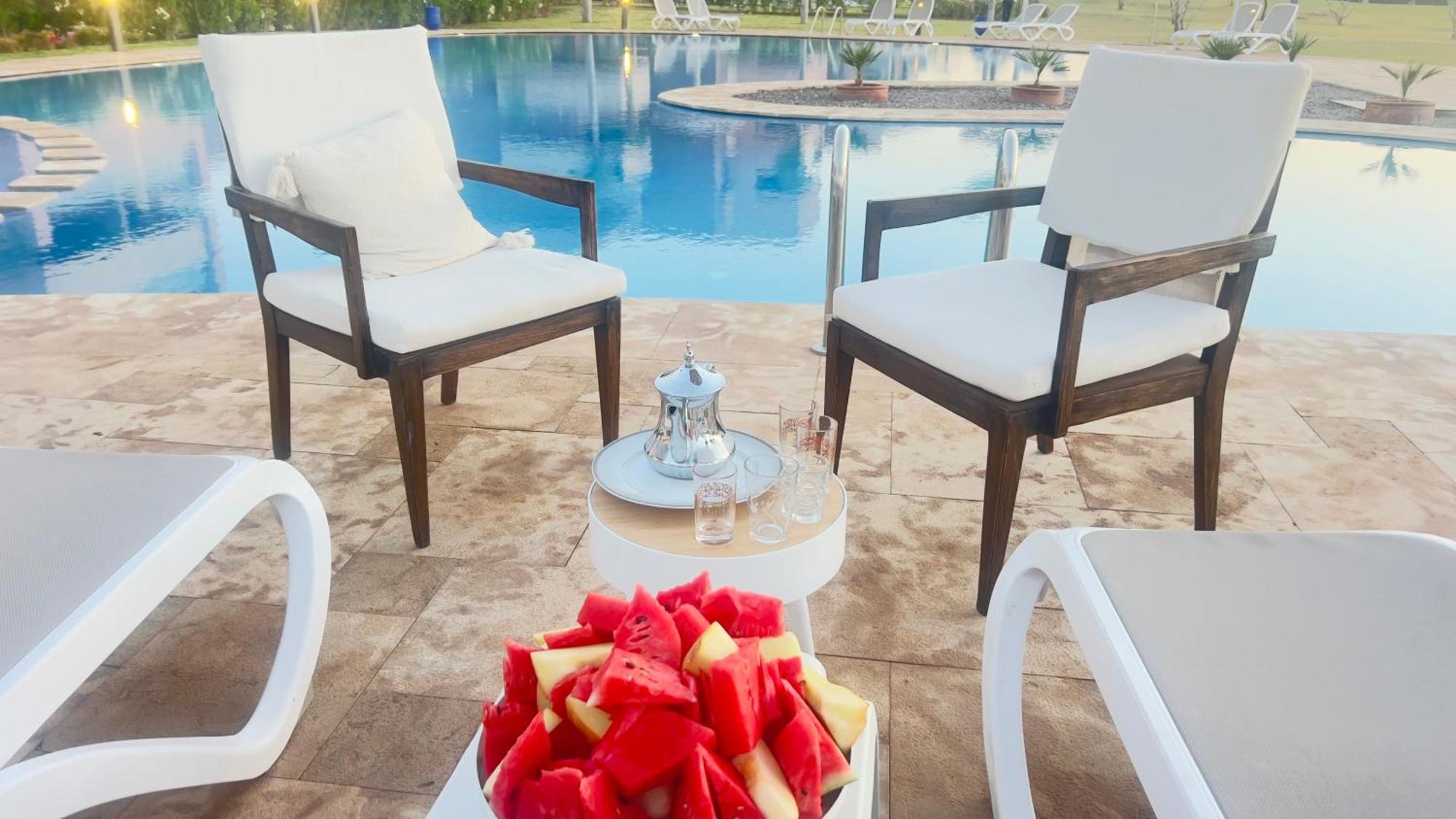 Mini-Villa Situee Dans Une Residence Prestigia A Marrakech, Avec Une Vue Sur La Piscine Et Le Golf Une Securite 24H Sur 24 Et Une Proximite Ideale De L Aeroport 5 Minutes C Est Une Offre Parfaite Pour Des Vacances Marrakesh Extérieur photo