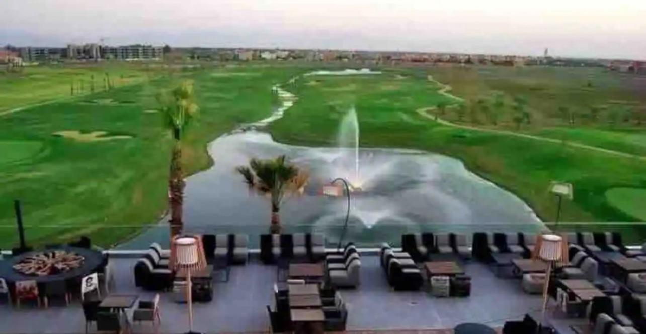 Mini-Villa Situee Dans Une Residence Prestigia A Marrakech, Avec Une Vue Sur La Piscine Et Le Golf Une Securite 24H Sur 24 Et Une Proximite Ideale De L Aeroport 5 Minutes C Est Une Offre Parfaite Pour Des Vacances Marrakesh Extérieur photo