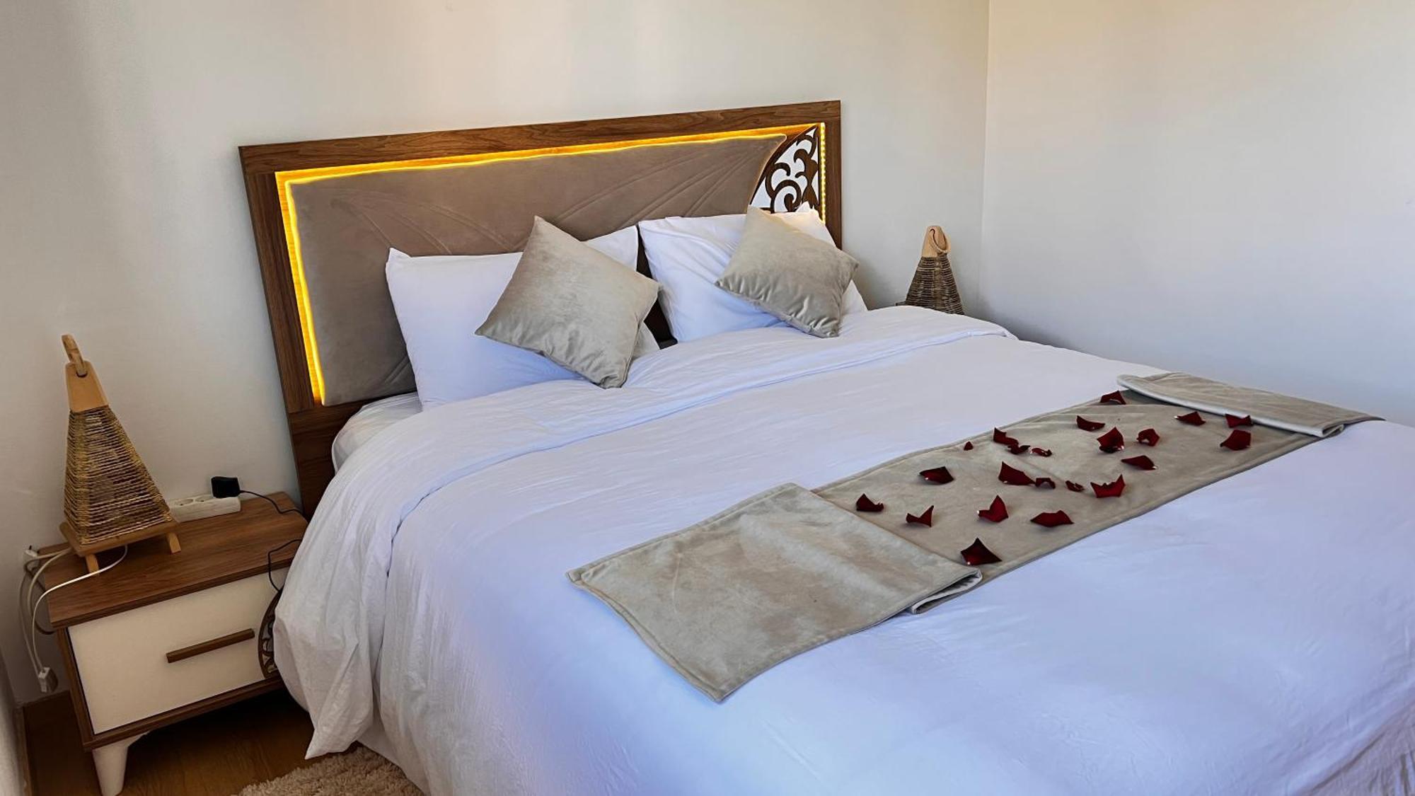 Mini-Villa Situee Dans Une Residence Prestigia A Marrakech, Avec Une Vue Sur La Piscine Et Le Golf Une Securite 24H Sur 24 Et Une Proximite Ideale De L Aeroport 5 Minutes C Est Une Offre Parfaite Pour Des Vacances Marrakesh Extérieur photo