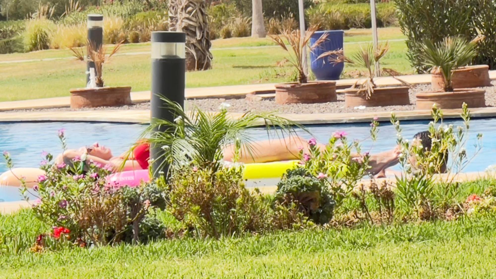 Mini-Villa Situee Dans Une Residence Prestigia A Marrakech, Avec Une Vue Sur La Piscine Et Le Golf Une Securite 24H Sur 24 Et Une Proximite Ideale De L Aeroport 5 Minutes C Est Une Offre Parfaite Pour Des Vacances Marrakesh Extérieur photo